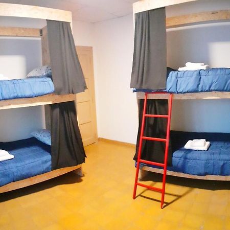 Oliwine Hostel Maipu  Luaran gambar